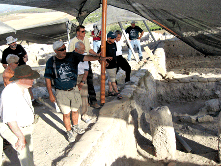 Dr. Steve Ortiz explaining the Iron Age residence at Tel Gezer