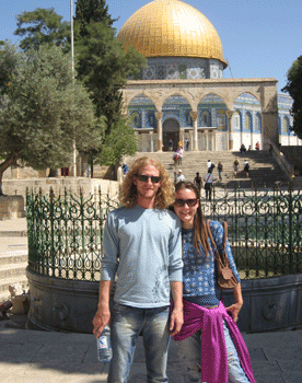 "Modest" attire is required on the Temple Mount