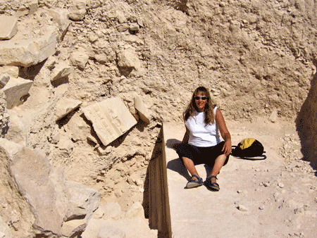 Gila sitting on the podium of Herod's mausoleum in June 2007
