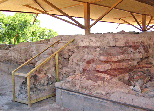 Charred remains on the mudbrick walls at Hazor's palace