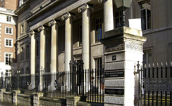 The head of Flinders Petrie was sent to the Royal College of Surgeons in London