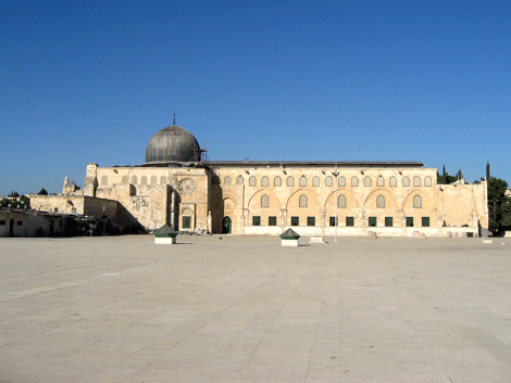 Temple Mount platform with a view to the Al Aqsa mosque