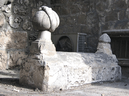 Tomb of one of the Turkish architects of the Old City walls Tomb of one of the Turkish architects of the Old City walls